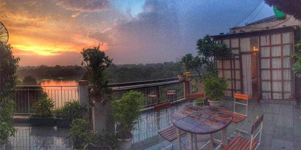 The Lazy Patio Homestay New Delhi Exterior photo