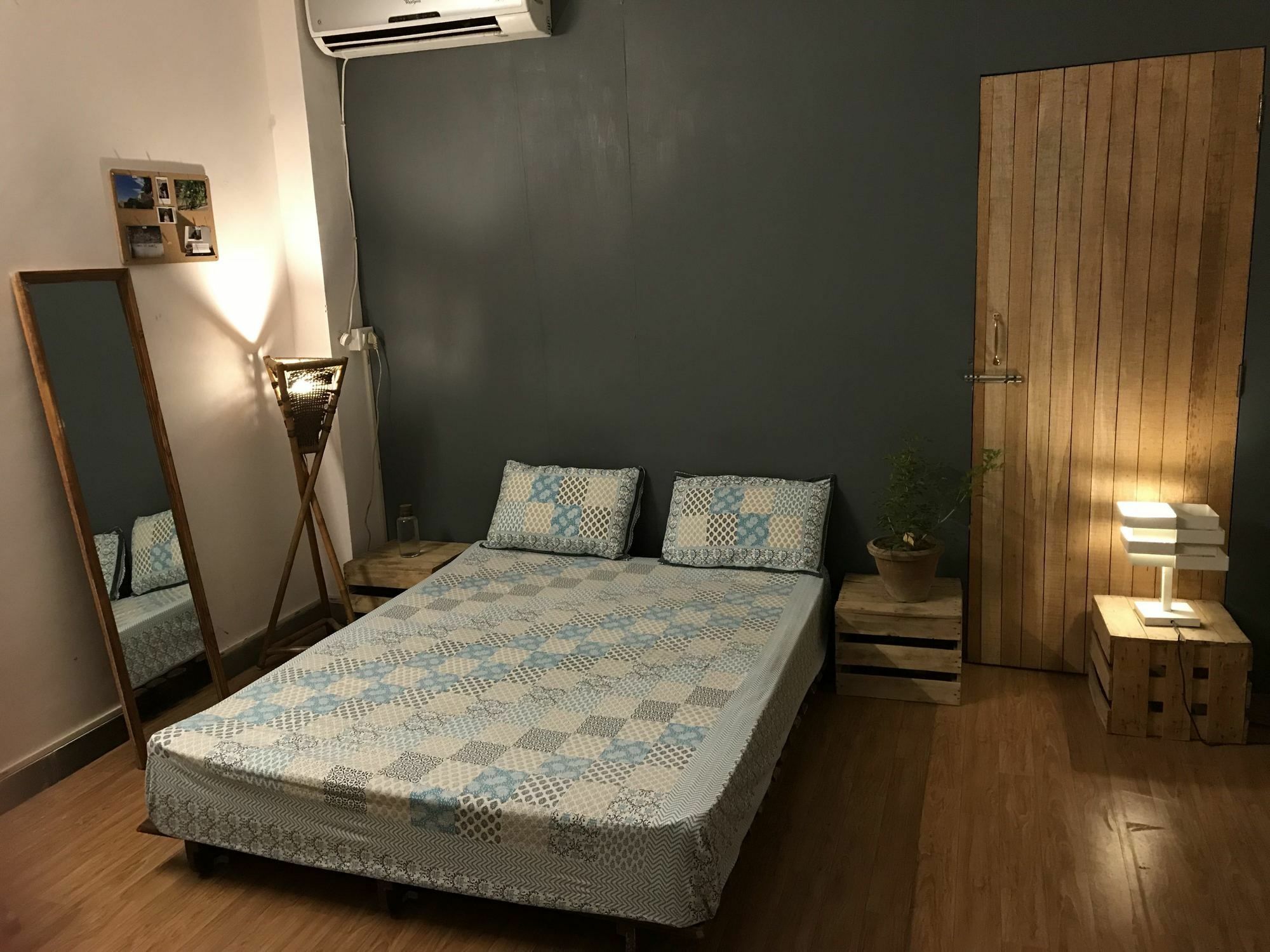 The Lazy Patio Homestay New Delhi Exterior photo